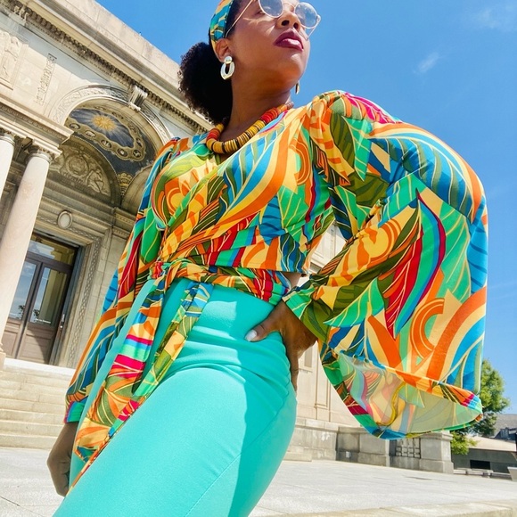 Multicolored wrap blouse with headband - Picture 3 of 4